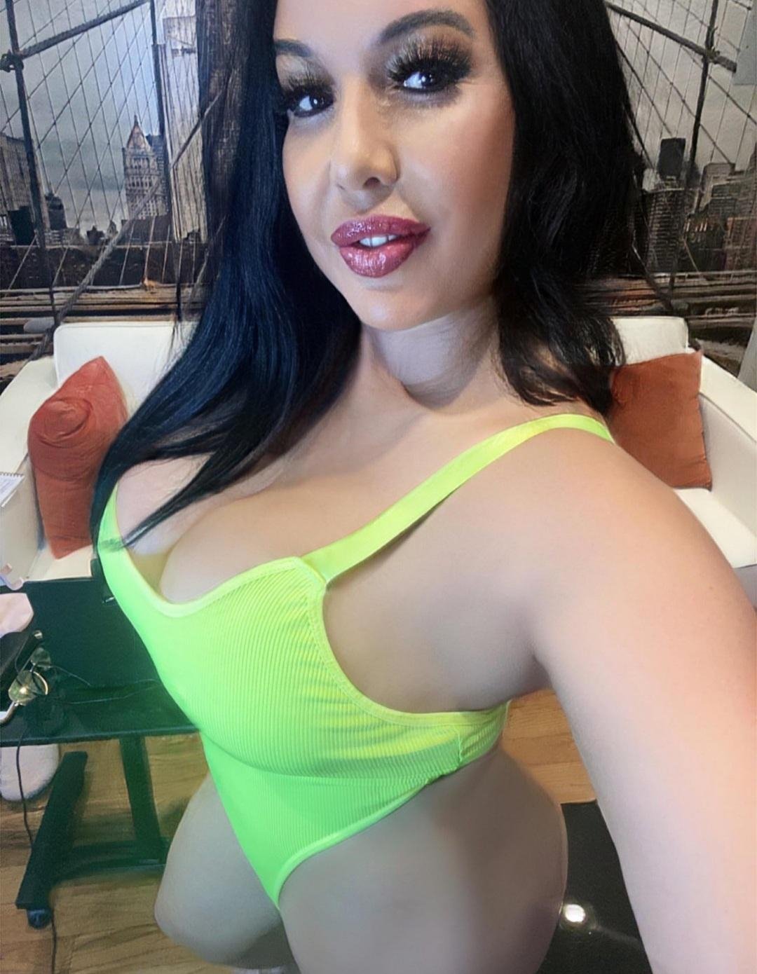 PhilomèneAboutISwild de Haute-Vienne, France